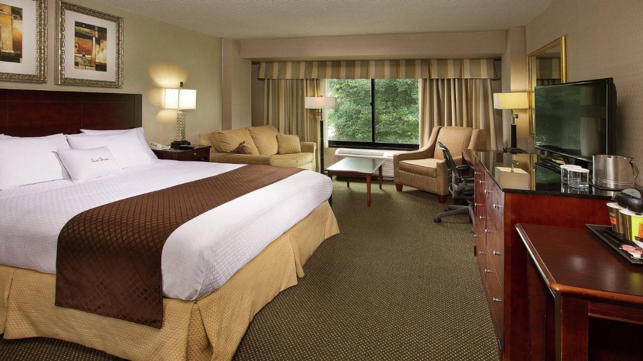 Doubletree By Hilton Charlotte Airport Hotel Eksteriør billede