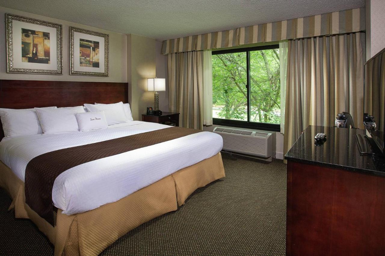 Doubletree By Hilton Charlotte Airport Hotel Eksteriør billede