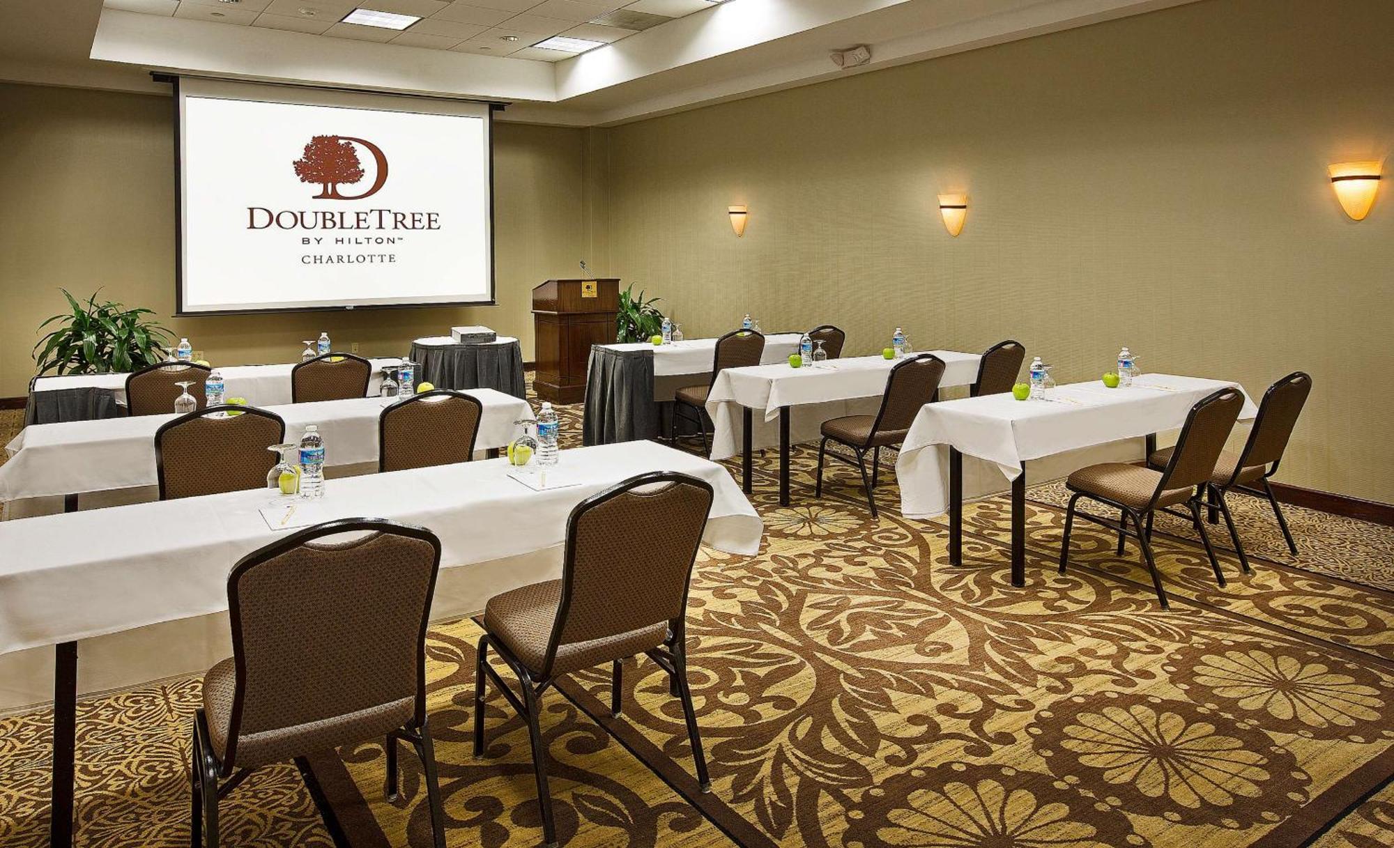 Doubletree By Hilton Charlotte Airport Hotel Eksteriør billede