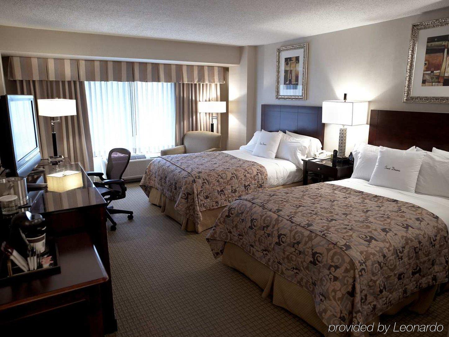 Doubletree By Hilton Charlotte Airport Hotel Værelse billede