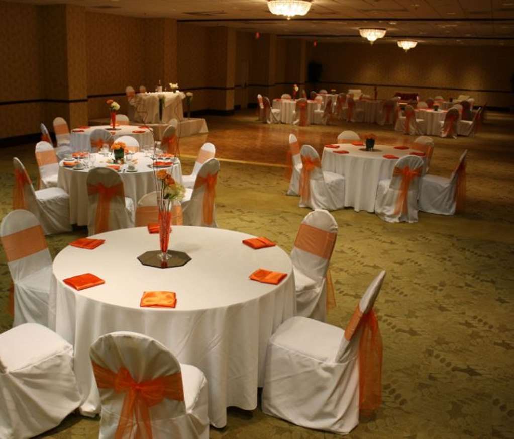 Doubletree By Hilton Charlotte Airport Hotel Faciliteter billede