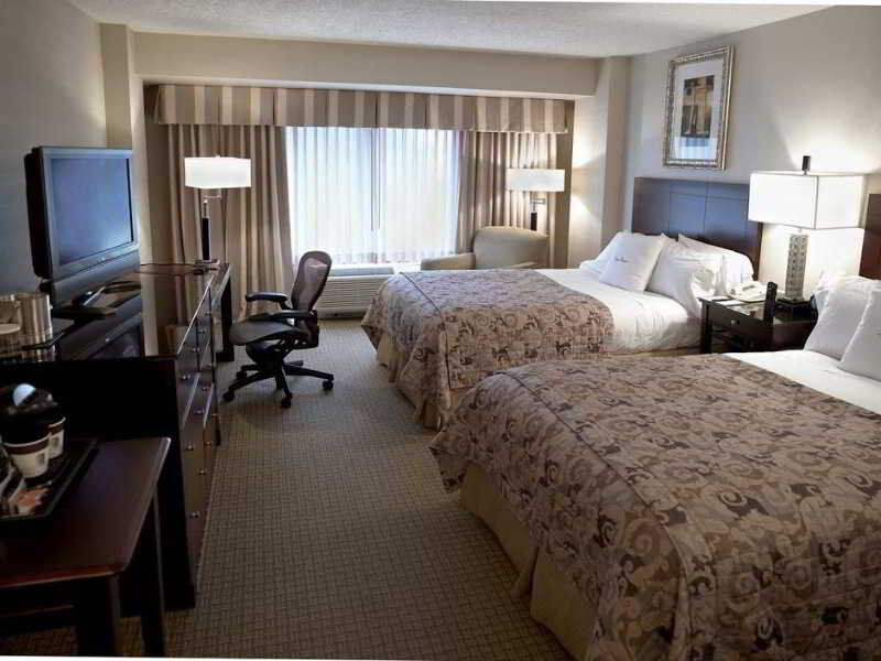 Doubletree By Hilton Charlotte Airport Hotel Værelse billede